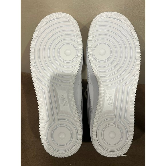 Nike Air Force 1 Mens size 7.5 White Low - Picture 7 of 9